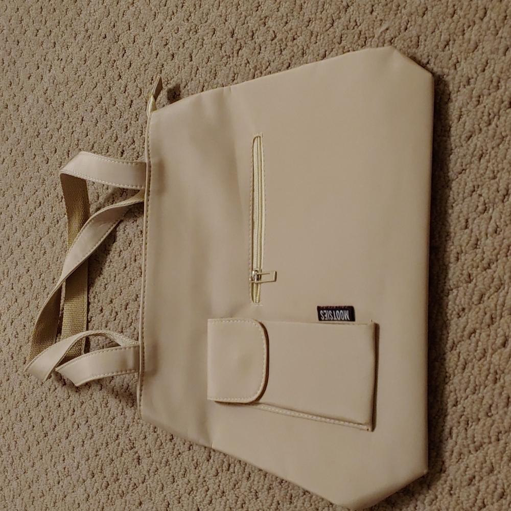 Cream Purse